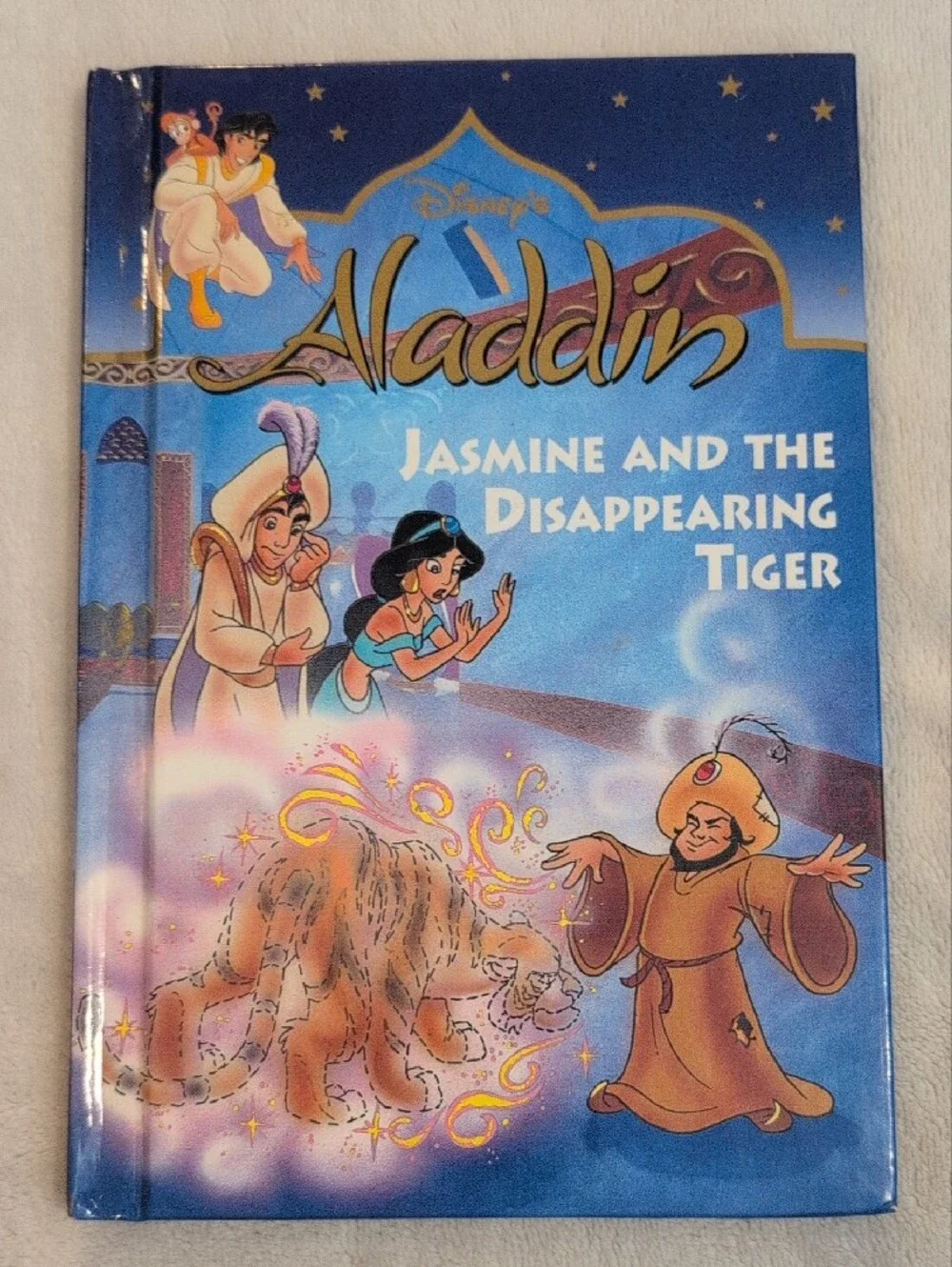 Disney Classics 4 Book Bundle Aristocats Aladdin Lady & Tramp